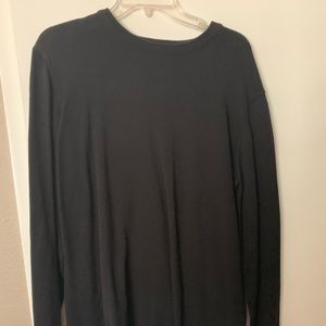 Black long sleeve fleece crewneck